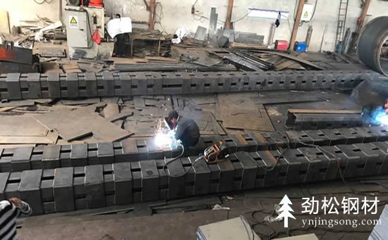 昆明格構(gòu)柱