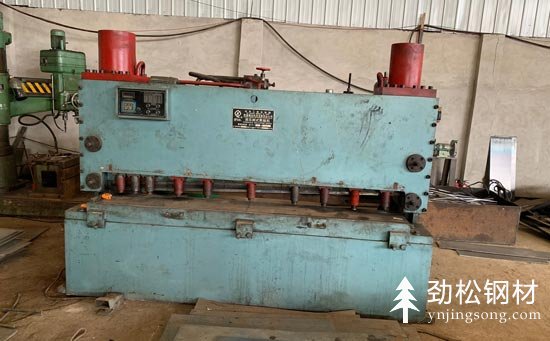 剪板機(jī)分類及優(yōu)缺點