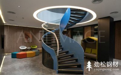 云南昆明半圓形旋轉(zhuǎn)樓梯設(shè)計定制