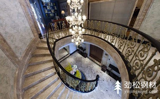 云南曲靖市旋轉(zhuǎn)樓梯定制